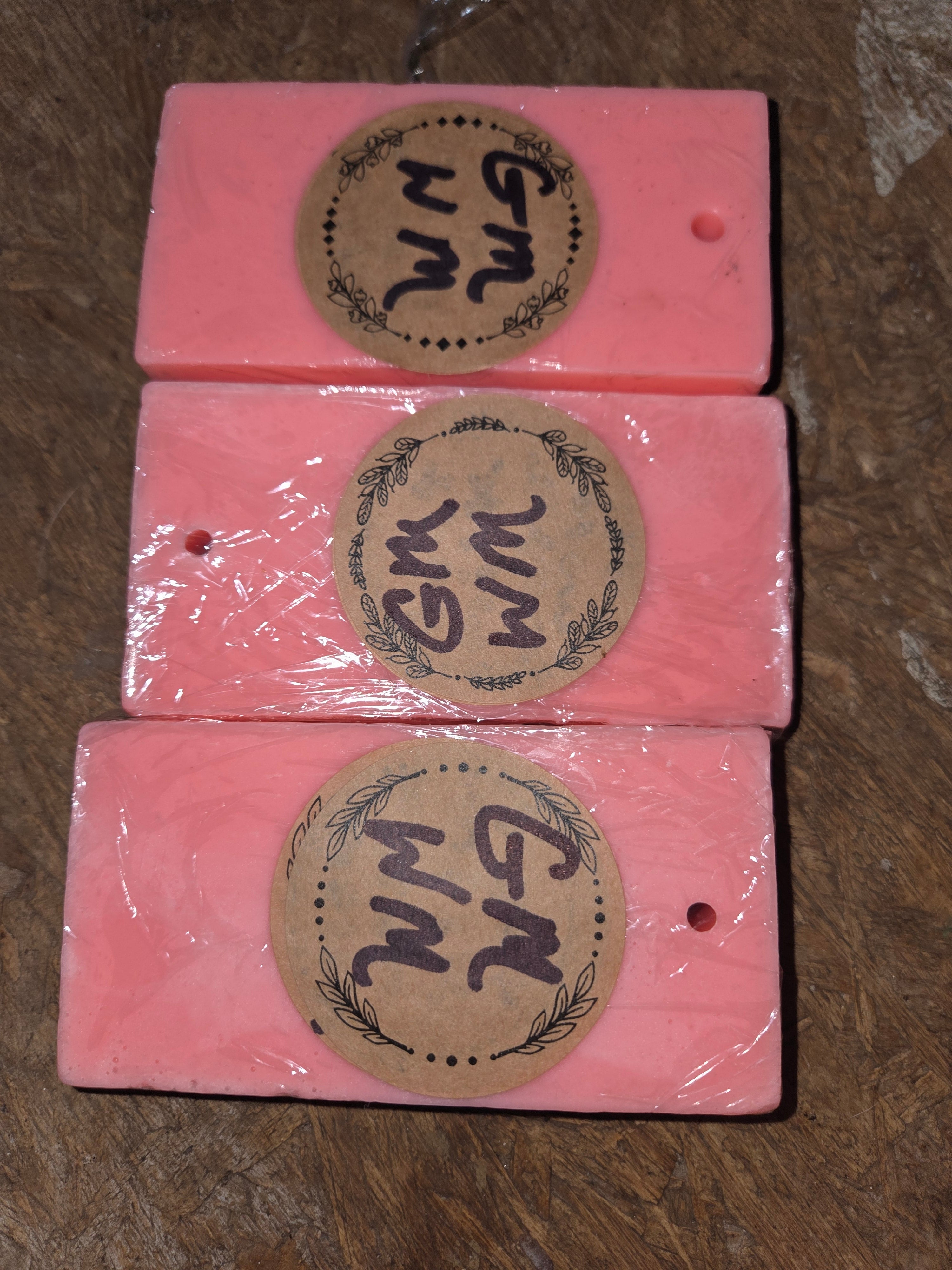 Handmade goat milk soap (watermelon scented)